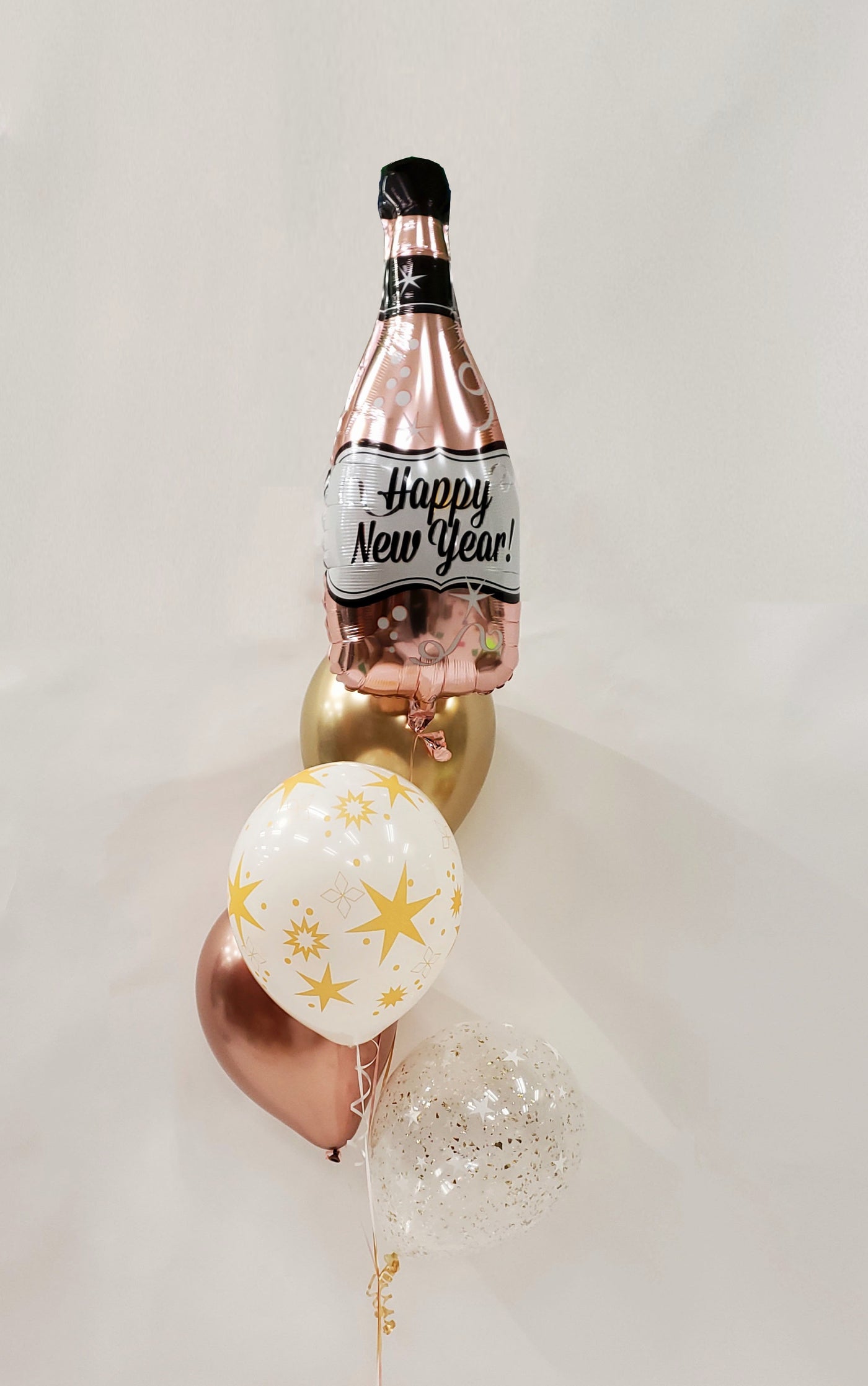 Rosé New Years 5pc Balloon Bouquet